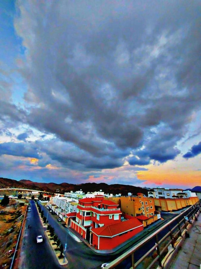 Toot House El Wsam Aparthotel Ta'if Bagian luar foto